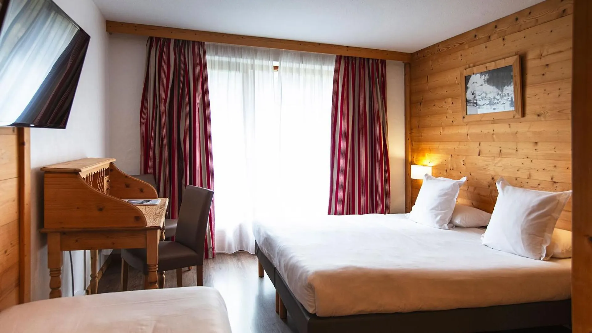 ***  Hotel Alpen Roc La Clusaz France